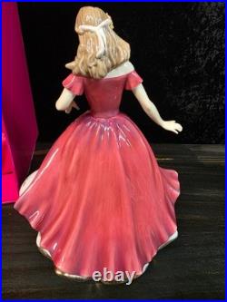 Royal Albert Royal Doulton Pretty Lady Old Country Roses Figurine
