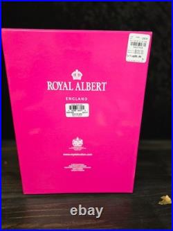 Royal Albert Royal Doulton Pretty Lady Old Country Roses Figurine
