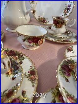 Royal Albert Service Old Country Roses 37 Teile