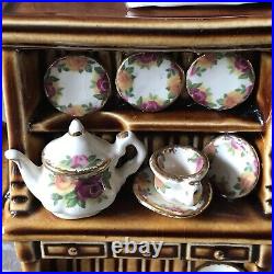 Royal Albert Teapot Decorative Earthenware OLD COUNTRY ROSES Dresser Hutch Cute