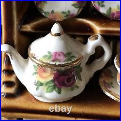 Royal Albert Teapot Decorative Earthenware OLD COUNTRY ROSES Dresser Hutch Cute