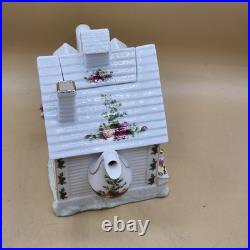 Royal Albert Vintage Cottage Teapot Old Country Roses RARE HTF withBOX NEW