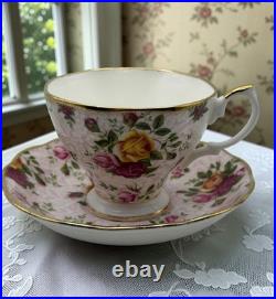 Royal Albert Vintage Old Country Roses Soft Pink Lace Teacups Set of 4 from 2002