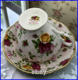 Royal Albert Vintage Old Country Roses Soft Pink Lace Teacups Set of 4 from 2002