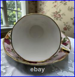 Royal Albert Vintage Old Country Roses Soft Pink Lace Teacups Set of 4 from 2002