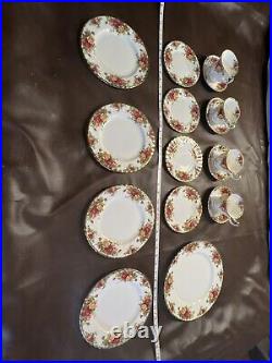 Royal Albert old country roses 13 piece set