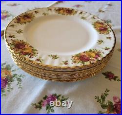 Royal Albert old country roses 8 dinner used