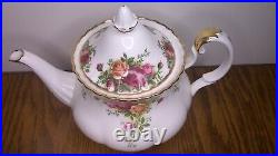 Royal Albert old country roses Tea pot, Sugar bowl & Creamer 3 piece set Z114