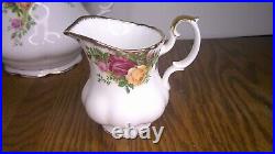 Royal Albert old country roses Tea pot, Sugar bowl & Creamer 3 piece set Z114