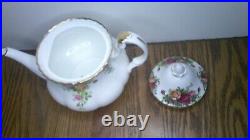 Royal Albert old country roses Tea pot, Sugar bowl & Creamer 3 piece set Z114