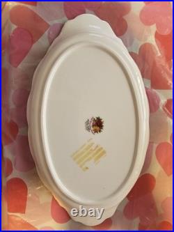 Royal Albert's Old Country Roses Bone China 1962 Vintage (102 pieces)