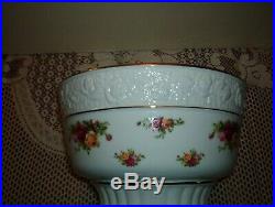 Royal Albertold Country Roses Rare Large Sculpted Footed Serving/punch Bowl
