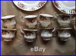 Royal Doulton-Royal Albert Old Country Roses 40 Piece Set, Service for 8 EUC