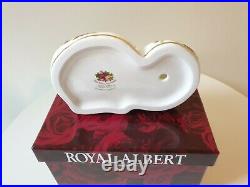 Royal Doulton / Royal Albert Old Country Roses Pair of Sleeping Cats