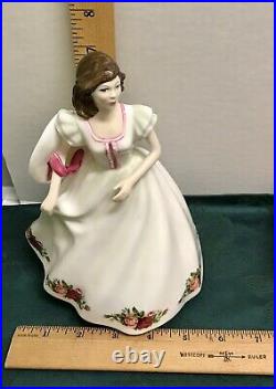Royal Doulton Royal Albert Old Country Roses Pretty Ladies Figurine Annabelle