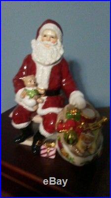 Royal Doulton Royal Albert Old Country Roses Santa With Toy Bag Christmas Figure