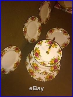 Royal albert old country roses 4 7in dishes and 3 tier cake platter real 22kt