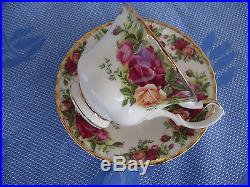Royal albert old country roses 6 tea cups & saucers england tea set 2 avaiable Royal albert old country roses 6 tea cups & saucers england tea set 2 avaiable