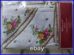 Royal albert old country roses Oval Tablecloth 170cm x 220cm, 8 Napkins. NEW