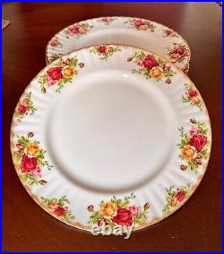 Set 8 Royal Albert Old Country Roses, Bone China 10 3/8 Dinner Plates