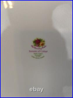 Set Of 4 Royal Albert Seasons of Colour Red Service Plates Old Country Roses 12