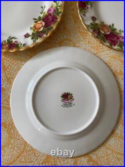 Set of 17 Royal Albert 1962 Old Country Roses Bread Plates Un Used