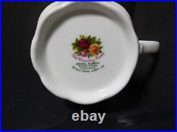 Set of 4 ROYAL ALBERT OLD COUNTRY ROSES 3 3/8 Footed Mugs (J15)