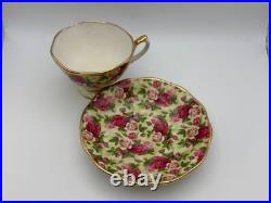Set of 4 Royal Albert OLD COUNTRY ROSES Chintz Cups & Saucers