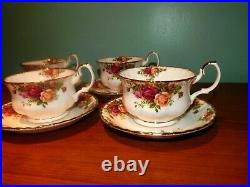 Set of 4 Royal Albert Old Country Roses Large Breakfast Cup & Saucer Excellent