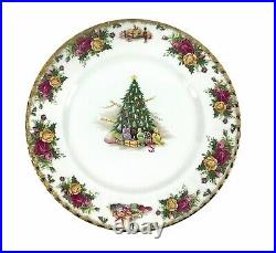 Set of 8 Royal Albert Christmas Magic 10.5 Dinner Serving Plates