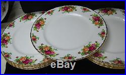 Set of 9 Royal Albert Old Country Roses 10-3/8'' Dinner Plates with Case S7834