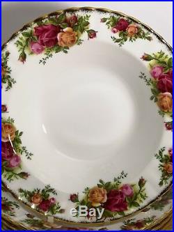 Set of EIGHT Royal Albert ENGLAND Old Country Roses 5 1/4 Rim Soup Bowls