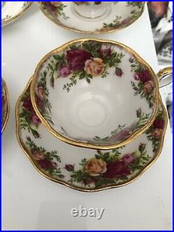 Six Royal Albert Old Country Roses Avon Cups & Saucers Never Used 1962