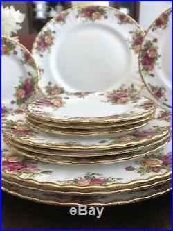 Stunning Royal Albert Old Country Roses 20 Piece Set Service For 4