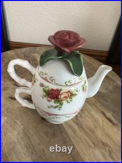 Tea For One Cup Set & Teapot Royal Albert Old Country Roses 28831-433 1962