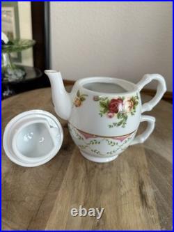 Tea For One Cup Set & Teapot Royal Albert Old Country Roses 28831-433 1962