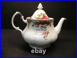 Tea Pot & Lid Old Country Roses by ROYAL ALBERT 5 cups New withLabels attached