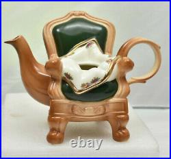 Teapot OLD COUNTRY ROSES CHAIR Made in England Royal Albert
