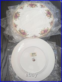 UNUSED IN ORIGINAL PLASTIC Vintage Royal Albert Old Country Roses 62-Pc Dinner