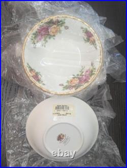 UNUSED IN ORIGINAL PLASTIC Vintage Royal Albert Old Country Roses 62-Pc Dinner UNUSED IN ORIGINAL PLASTIC Vintage Royal Albert Old Country Roses 62-Pc Dinner