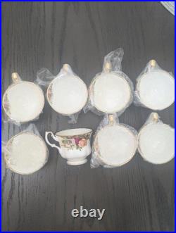 UNUSED IN ORIGINAL PLASTIC Vintage Royal Albert Old Country Roses 62-Pc Dinner