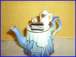 VERY RARE Royal Albert Old Country Roses Ruffled Skirt Mini Teapot 1996 Blue
