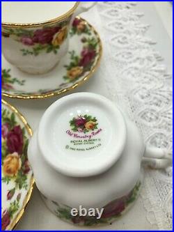 VINTAGE ROYAL ALBERT Bone China Old Country Roses Tea Pot Cups Saucer 1962