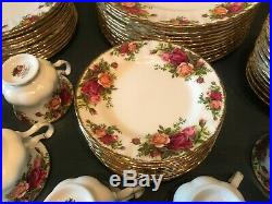 VINTAGE ROYAL ALBERT OLD COUNTRY ROSES CHINA SERVICE for 12 EXCELLENT 60 PIECES