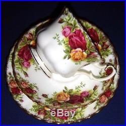 VINTAGE ROYAL ALBERT OLD COUNTRY ROSES SIX TRIO TEA SET / SERVICE PERFECT