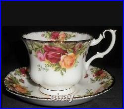 VINTAGE! Royal Albert Old Country Rose 1962 Cup & Saucer 18 Piece Set