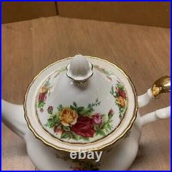 VTG 1962 Royal Albert Old Country Roses Large Teapot Tea Pot Bone China