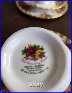 VTG 46 Piece Royal Albert Old Country Roses English Bone China Dish Set