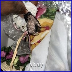 VTG Royal Albert Old Country Rose Porcelain Doll Rosie English Flower 4905/5000