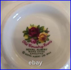 VTG Royal Albert Old Country Roses Bone China Dinner Set England 1962, 87 pieces